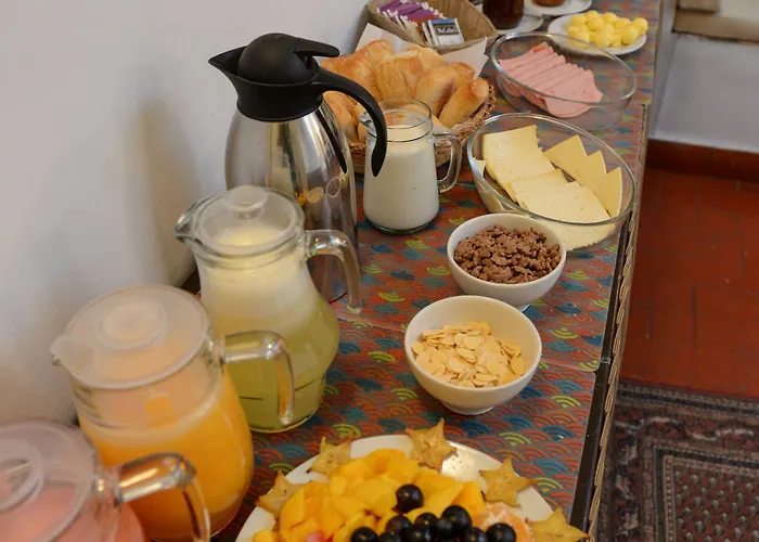 Yabar Plaza Hotel