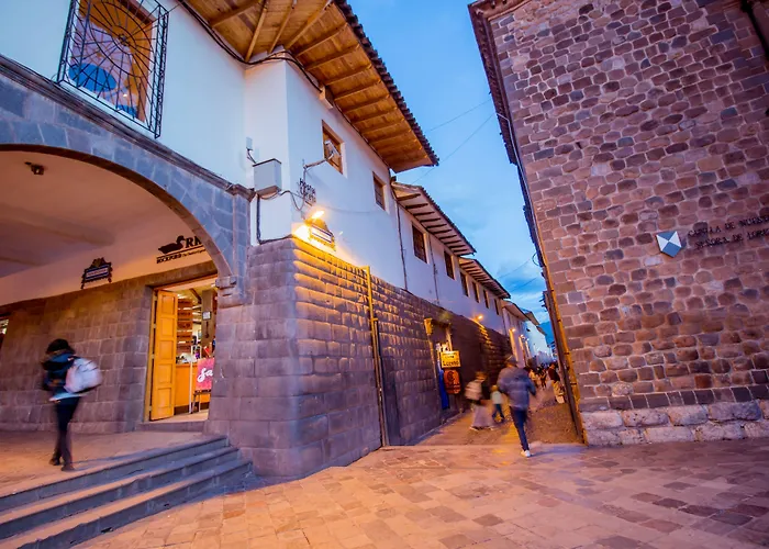 Hotel Yabar Plaza 3*