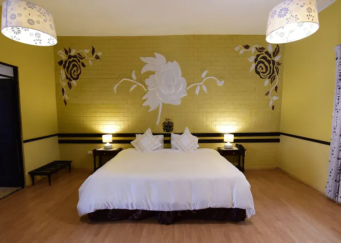 Hotel Yabar Plaza