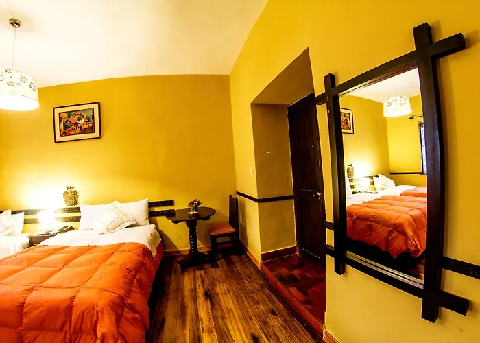 Hotel Yabar Plaza 3*