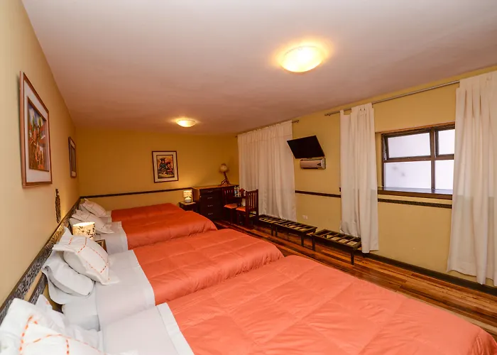Hotel Yabar Plaza 3*